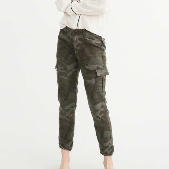 Fitch Camo Joggers 